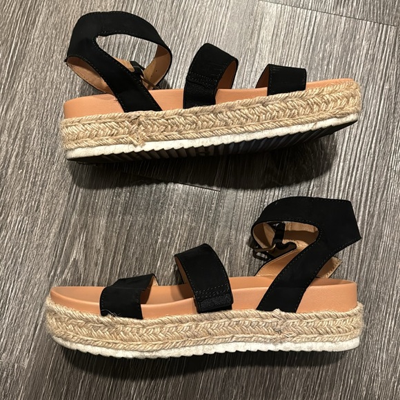 Universal Thread Black Espadrilles - Picture 2 of 5